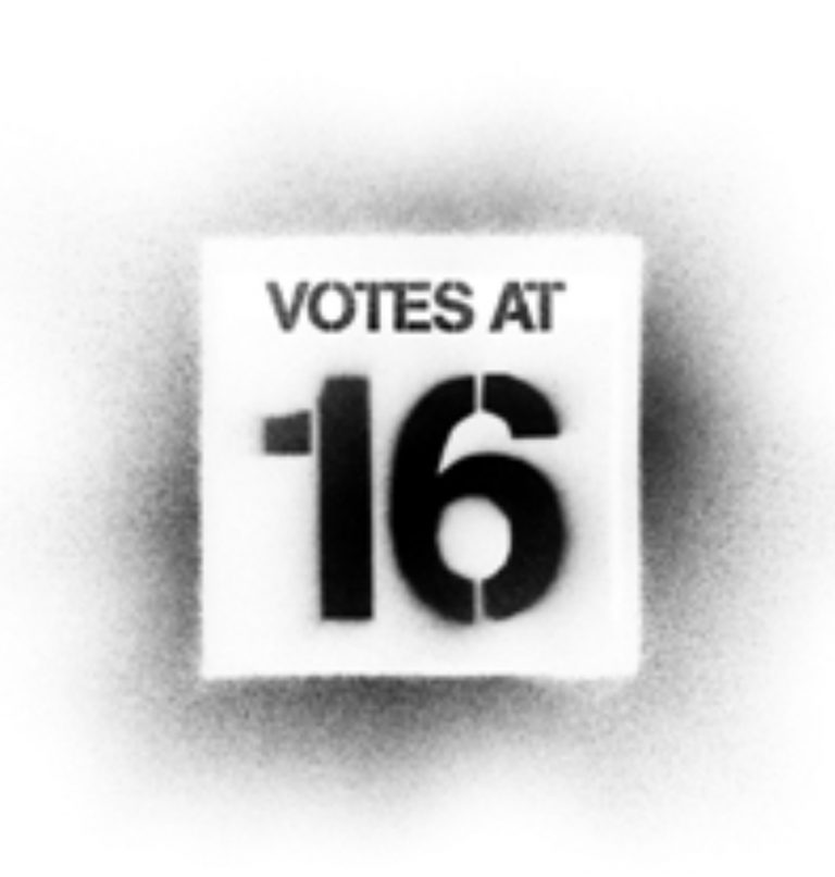should 16 year olds be allowed to vote essay 16 year old's shouldn't have to vote whether 16 year olds should be allowed to vote or not at 16 you’re legally allowed to join the army and get married. should 16 year olds be allowed to vote essay 16 year old's shouldn't have to vote whether 16 year olds should be allowed to vote or not at 16 you’re legally allowed to join the army and get married.